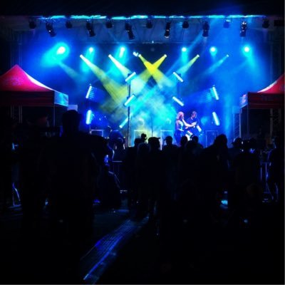 guitar player, light guy. married to an amazing woman. I have 2 wonderful kids. life's been very good to me.