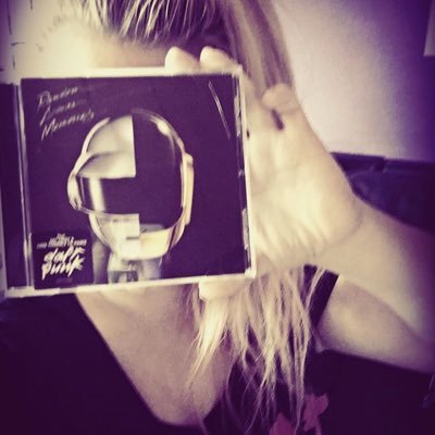 Daftpunk fan aus Deutschland ! ❤️🤖🤖❤️ ! Thomas Bangalter 😍 German french lover 💕Instagram: Daftkittyxoxo