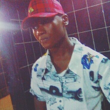 Realbenlg's profile picture. IG: @labengwam the ordinary guy. do the rights to think positive and live Blissful. I love Jesus Christ becox he loved me 1st abundantly.  #funlover #JPP #MrMe