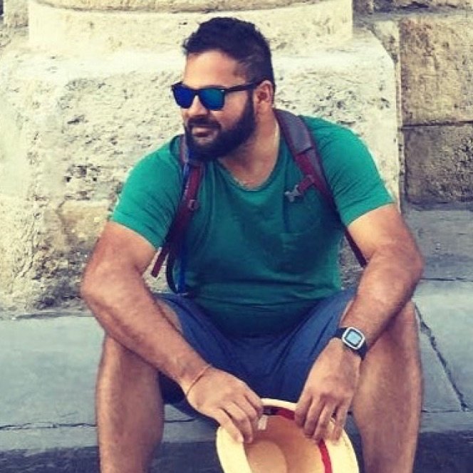 lookitsbeau's profile picture. World Traveling Neophiliac, Marketing Tech, Analytics, Optimization, Webdev. Sports   \m/