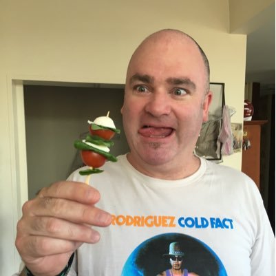 TimPringle's profile picture. Singer, Journeyman, Clown