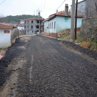 CevreInsan's profile picture. #Balıkesir'in #Balya ilçesinde yollara dolgu malzemesi olarak serilen kurşun atıkları halkı ve çevreyi zehirliyor! #BalyadaNeOluyor