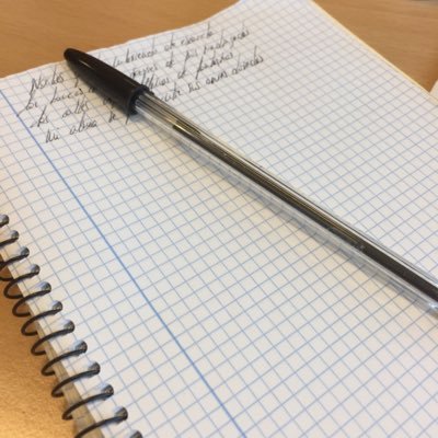 AProlifiko's profile picture. algo economista, algo escritor, tal de funcioneti, siempre ser humano