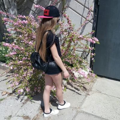 fyglC9OBaEIeRNG's profile picture. 