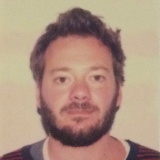 Writer, editor, strategist. Design teacher @unirsmdesign. Previously @colorsmagazine, @fabrica. Jimmy Fallon lookalike. Opinions my own.