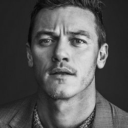 an appreciation account dedicated to the amazing @TheRealLukevans ✨