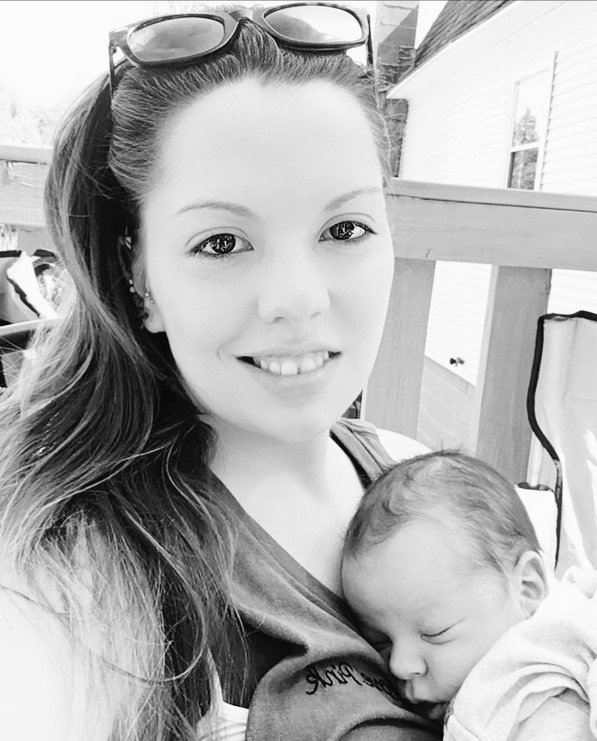 twinslow00's profile picture. I'm just a girl, standing in front of the world, asking you to follow me. Insert pretentious crap about myself here.