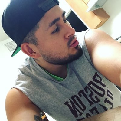 fr4nkho's profile picture. born in Cali from Mexican parents. Currently living in AZ. LOVE music EDC❤️ US Navy Vet #SENSATEforever 🏳️‍🌈