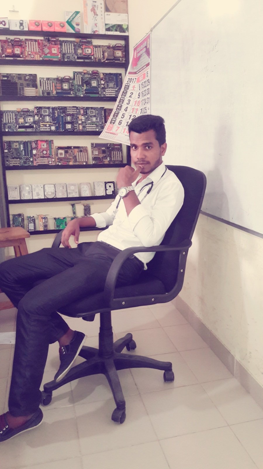 NafNafrees's profile picture. 1996.04.08