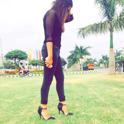 ayushi_awesome's profile picture. solivagant🌸 snapchat-ayushi_awesome👻