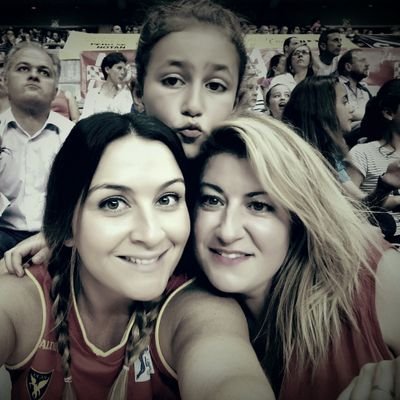 isabeldiazegea's profile picture. 