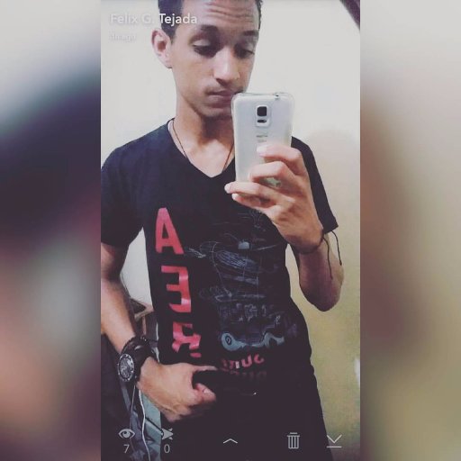 Felix_Tejada08's profile picture. ~!- Que no se pierda la hermosa costumbre de mirarnos fijamente hasta que uno de los dos se ria -!~ ☺IG:felix.tejada08