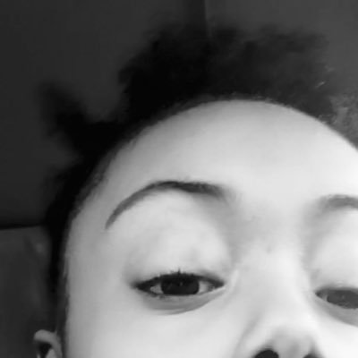 Elesia_Reacts's profile picture. bts are legends: follow @kpoprulers for a followback 🏁