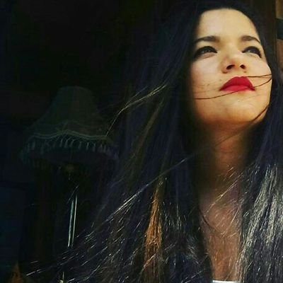 hija de Dios/ Tan bella como una flor y tan acida como el acido citrico!!