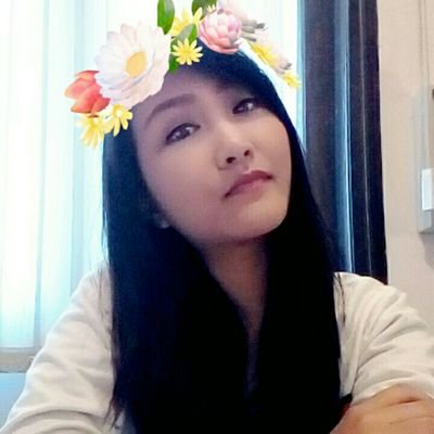 follow ig  : @christinapuspasari