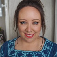 Karen Constantine (@lovelygirlybits) 's Twitter Profile