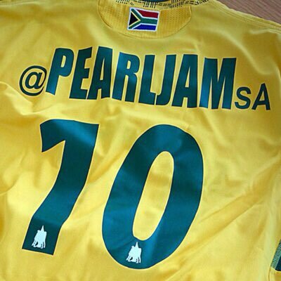 #PearlJamSA #PJFam, 10c - @PearlJam - please to come to South Africa! Tell your friends even if they not from SA but want a reason to visit! @francisgersbach