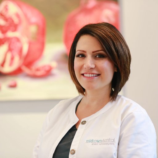 A general and cosmetic dentist in Midtown, Sacramento with a passion for art.