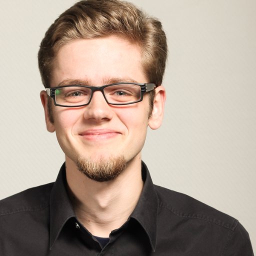 pixelmensch. unkonventionell. anders. denkt digital und holistisch. /brand design and digital media specialist /ux /development