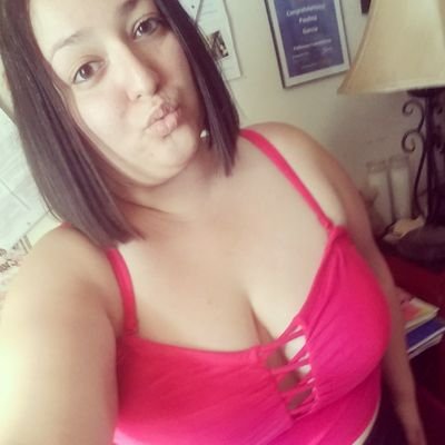 CrazyWeirdDuh's profile picture. I'm just a wife, furmother, gardener, blogger & student 💑😺🐶🌵📚
Ig & SC 📷🎥- CrazyWeirdDuh