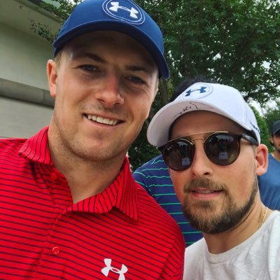 AlexClipsham's profile picture. Journalism Major  🏒Canucks ⚾️Mariners 🏈Seahawks ⛳️Golf