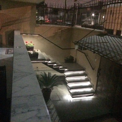 Diseño y construccion , luz y tecnologia comfort e innovacion pasion por dar vida a los espacios Design innovation lighting passion on giving life for spaces.