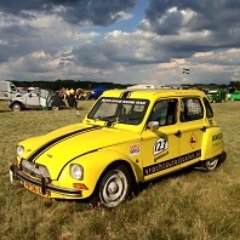 Dutch Dyane Racing Team is a team of friends who wants to drive endurance races in the 2CV racing cup competition.