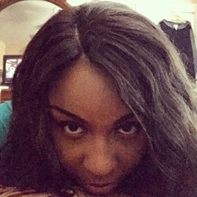 ForNowMaybeDont's profile picture. That grey area between cool and dorky