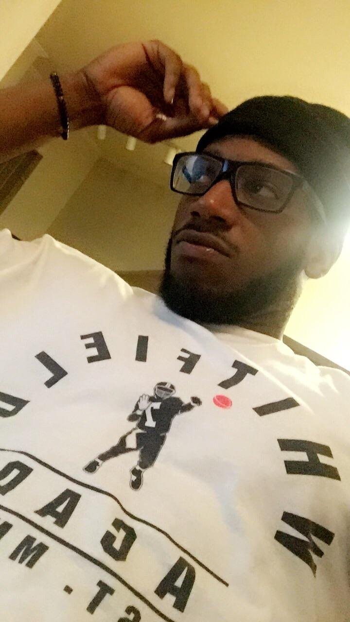 :QuarterBack
:RENAIZANCE! Salute or Shoot
