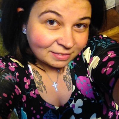 Sisters2LuLaroe's profile picture. HI I'm Sarah and me and my sister Angie have started selling lularoe clothing line to me I am completely in love with this clothing so comfy