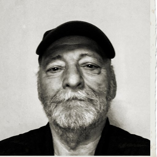 John Krakoraさんのプロフィール画像
