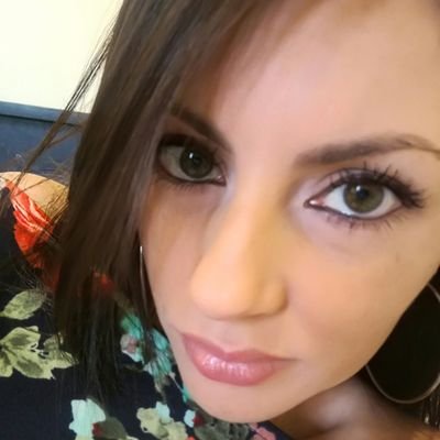 crisaenz02's profile picture. la vida es hermosa..asi que elijo ser feliz. .