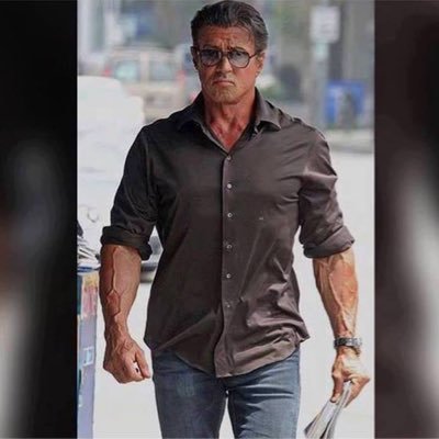 i_stallone's profile picture. 🌼