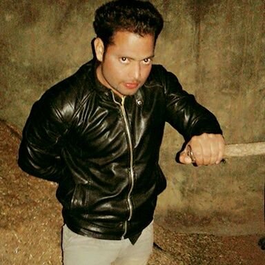 AarashMonty's profile picture. Student of software engineering...