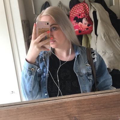 nikki_kng's profile picture. 