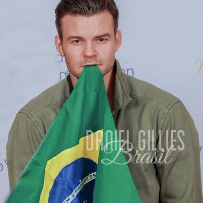 Sua maior e melhor fonte brasileira de notícias sobre o ator e diretor Daniel Gillies. Gillies Fav 5/5/16 - 03/08/16 - 09/09/16 - 14/09/16 - 17/11/16