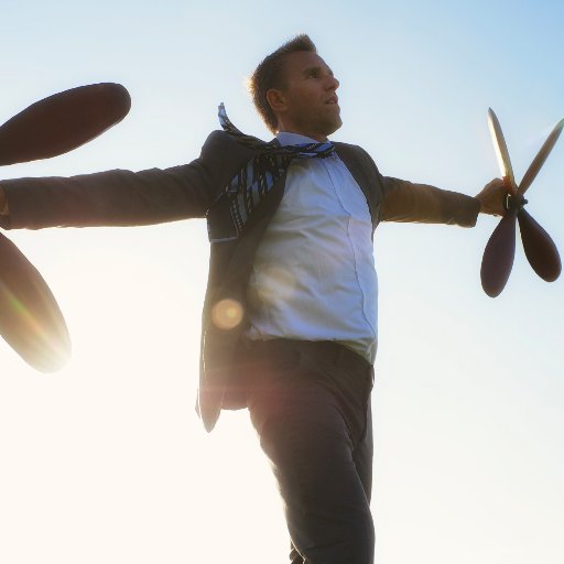 Fundación Al Éxito, organización sin ánimo lucro. Mentorizamos proyectos Emprendedores. Plataforma Crowdfunding https://t.co/5wtps1m6X2. Presidente @EnriqueTorralva