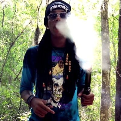 Live life with no regrets IG: @JlewLivesLife
SoundCloud: https://t.co/XWb9RHrilu