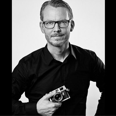 Journalist and Photographer - Fine Art, Street and Documentary Photographer - Analog & Digital - Hamburg & the World - https://t.co/A1QEX87PKN