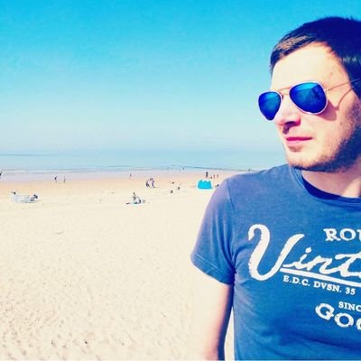 Developer at @DgplsAntwerpen | Loves automating things | (nu even geen) Treinreiziger | https://t.co/OLmj4PS6jQ