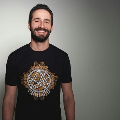 MarcoPesino's profile picture. Drummer e webmaster. Spesso contemporaneamente.