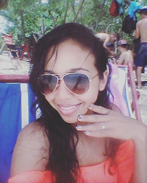 ♡Creo en Jesús sobre todas las cosas♡
♡Venezolana♡
♡Madre de 3 y a veces 6♡
♡Novia y Purruñita de 1♡
♡Mi madre: Mi Vida♡