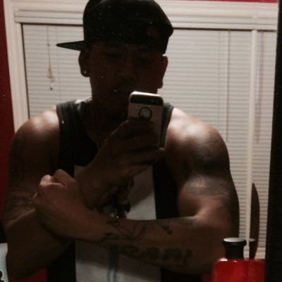 RithyRozay15's profile picture. I like girls & boobies. Follow me, and receive an egg roll. #GTA #Toronto #Cambodian #WeTheNorth IG: RithyFBaby