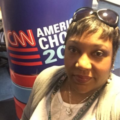 Writer/Producer for CNN News Central, Weekdays 1p-4pET Retweets are not endorsements.