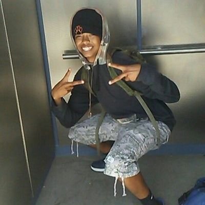 real_ass_boi's profile picture. if you want something enough, work hard for it 💯 I follow back instantly 💯