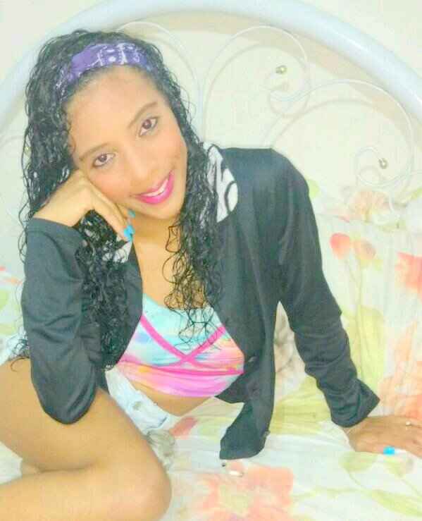 Ama e ser feliz, sempre superando tudo e surpreendendo a muintos..