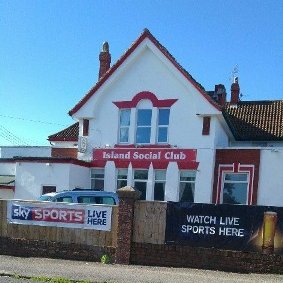Located in the stunning town of Seaham offering sports bar, friendly pub atmosphere and family function room.