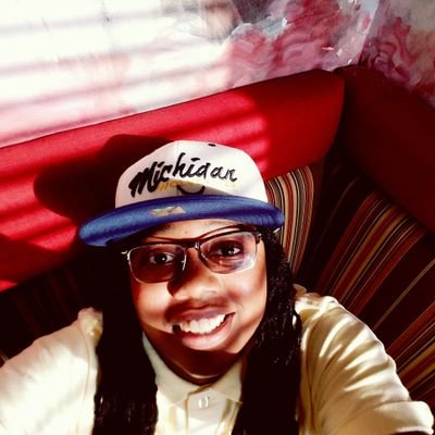 Gangstab4pimp's profile picture. Smile😆...Life's Great...What don't break a person, make a person ♓#TeamPisces #Sneakerhead