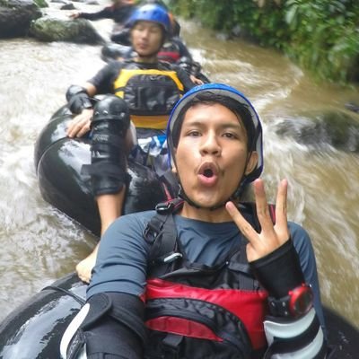 Learn from people's personalities is the best living lab. | Comm. Junkie | @LPM_Manunggal | @FLSummit | https://t.co/Gbf1cmxbPB | Comm - Diponegoro University