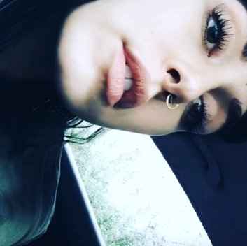 cornbread_gif's profile picture. i'm back